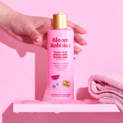 Bloom Robbins Growth & Repair Shampoo na regeneráciu pre farbené a poškodené vlasy s keratínom 250 ml