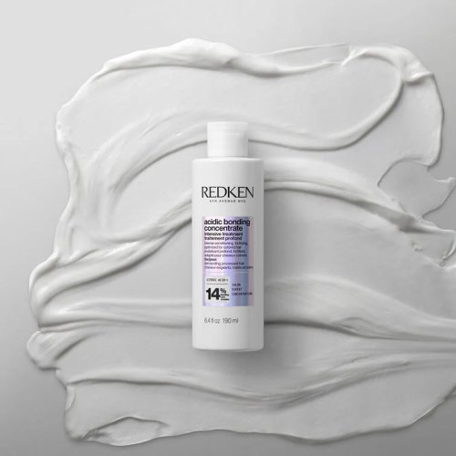 Redken Acidic Bonding Concentrate před-šamponová péče pro poškozené vlasy 190 ml