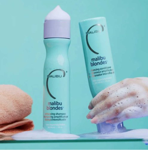 Malibu C Blondes Enhancing Collection Shampoo 266 ml + Conditioner 266 ml + Wellness-Beutel 4 Stk. Geschenkset
